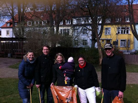 v.l.: Malin Melbeck, Stadtrat Dr. Boris Weirauch, Stadträtin Lena Kamrad, Katharina Ristau und Joachim Kamrad